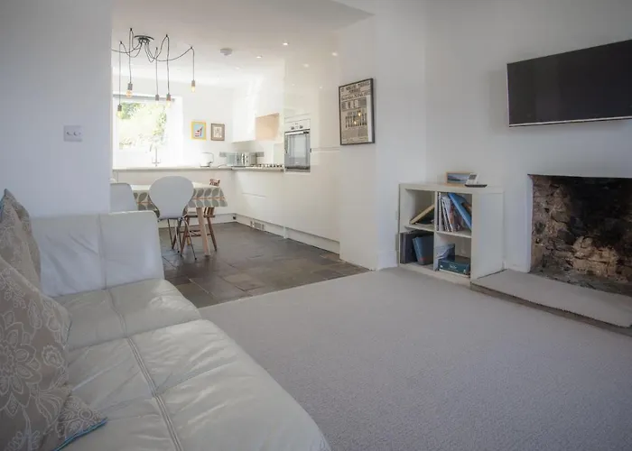 Ty Golau - 3 Bed Holiday Home - Pembroke