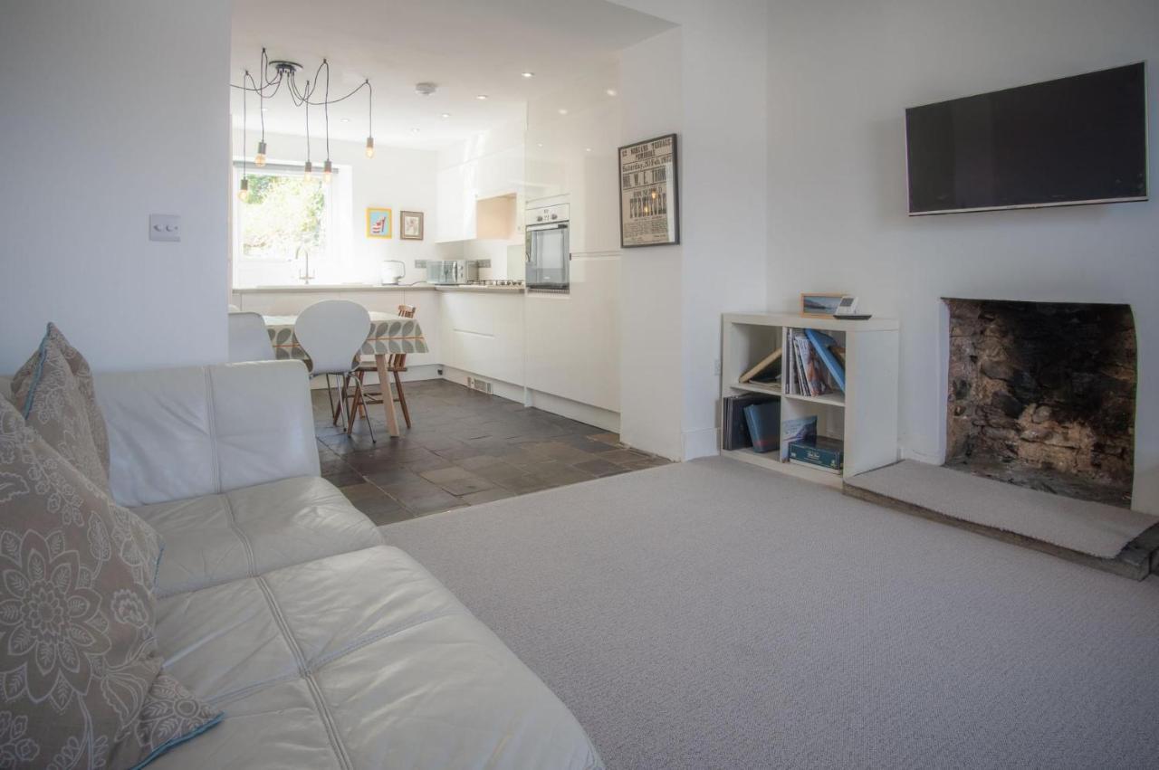 Holiday home Ty Golau - 3 Bed - *