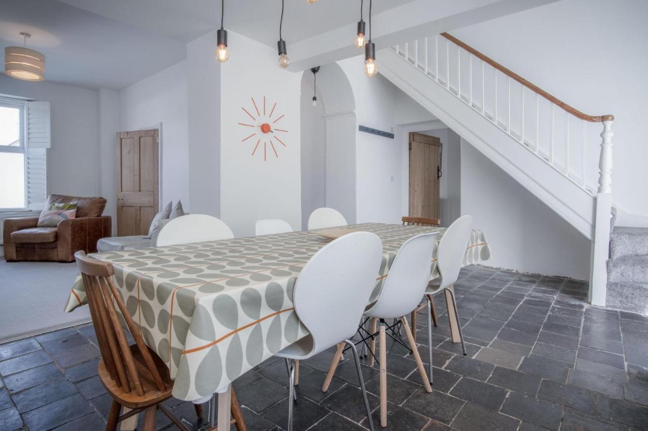 Ty Golau - 3 Bed -