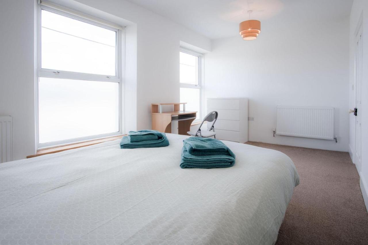 Holiday home Ty Golau - 3 Bed -