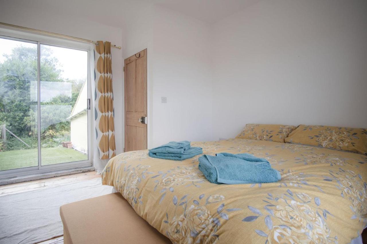 Ty Golau - 3 Bed - Holiday home Pembroke
