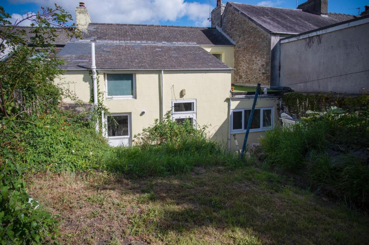 Holiday home Ty Golau - 3 Bed - *
