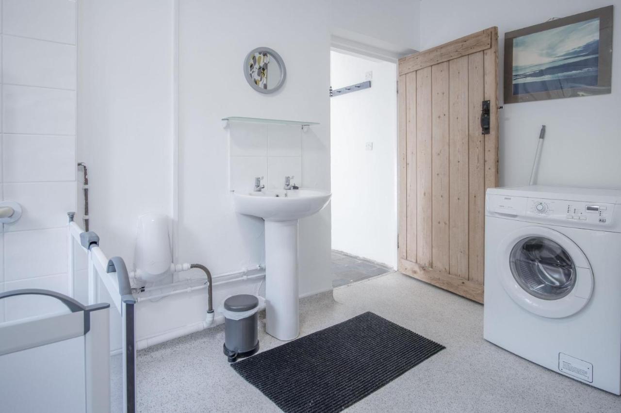 Ty Golau - 3 Bed - Pembroke